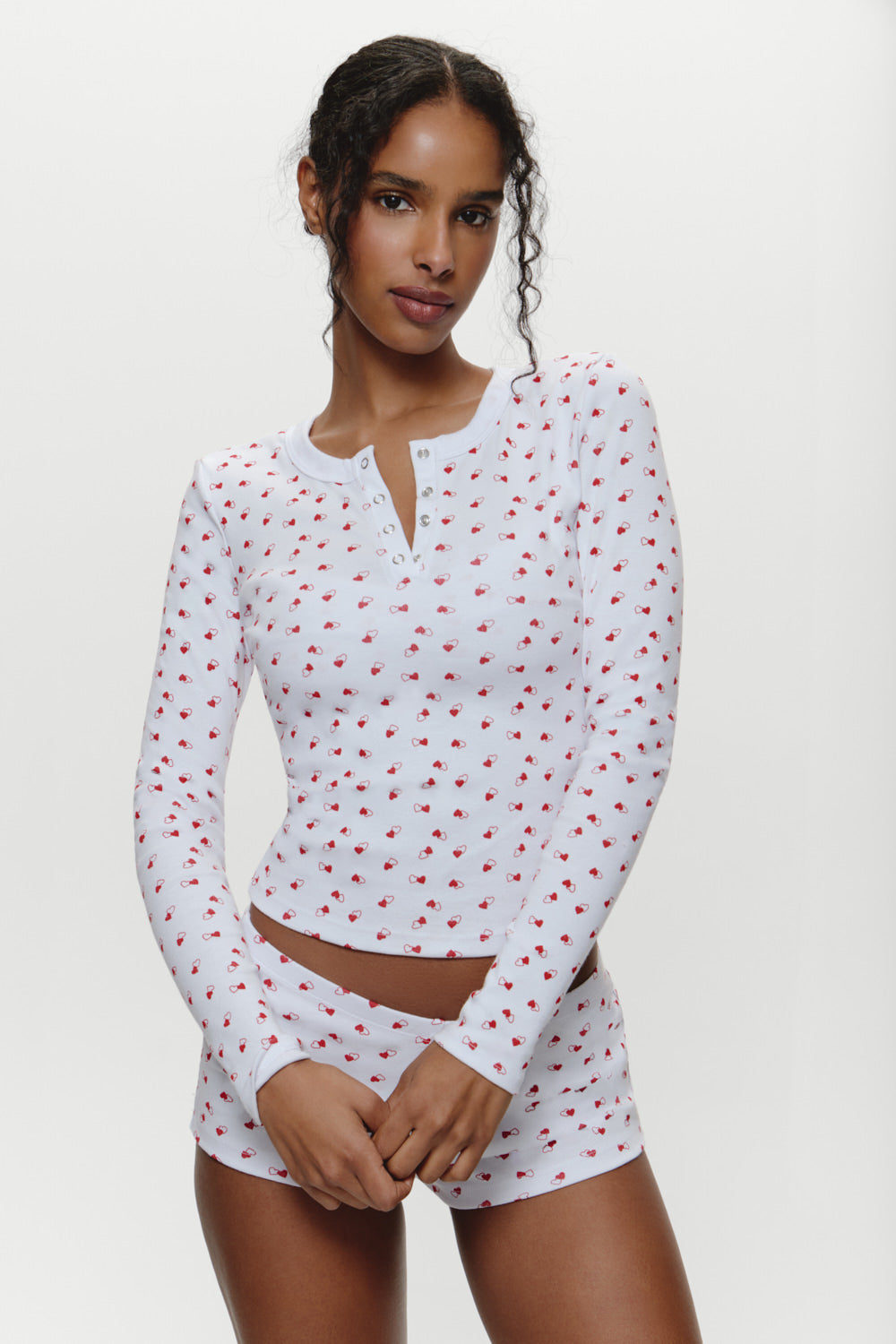 Frankiesbikinis-AmoraShirt-SundayLove-Front3