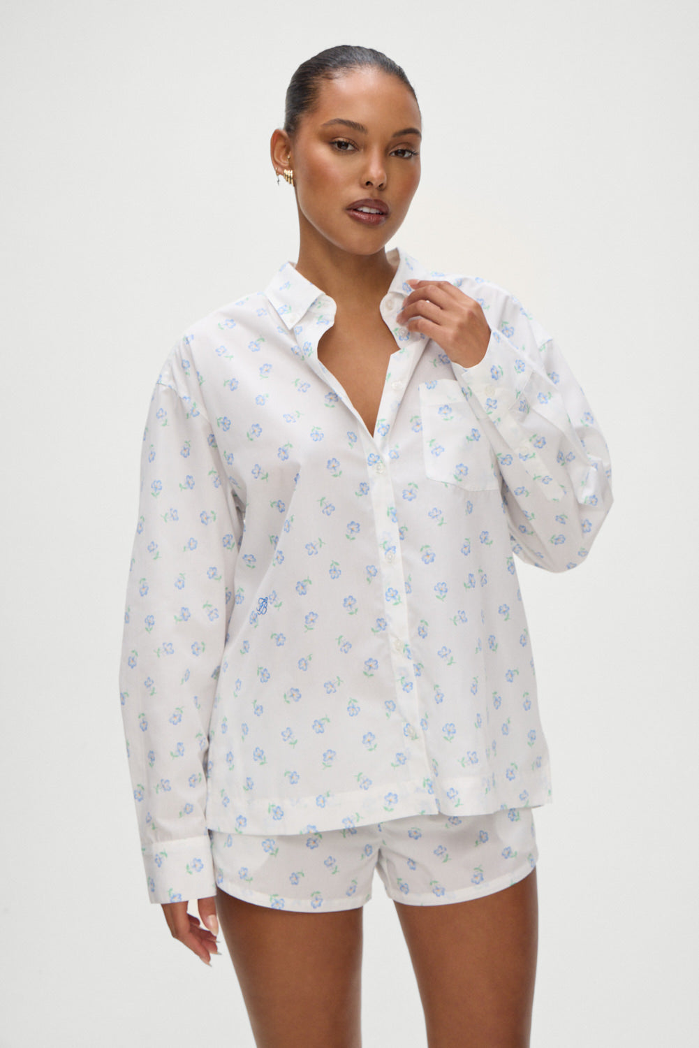 Frankiesbikinis-RalphShirt-PeriwinklePrint-Front6